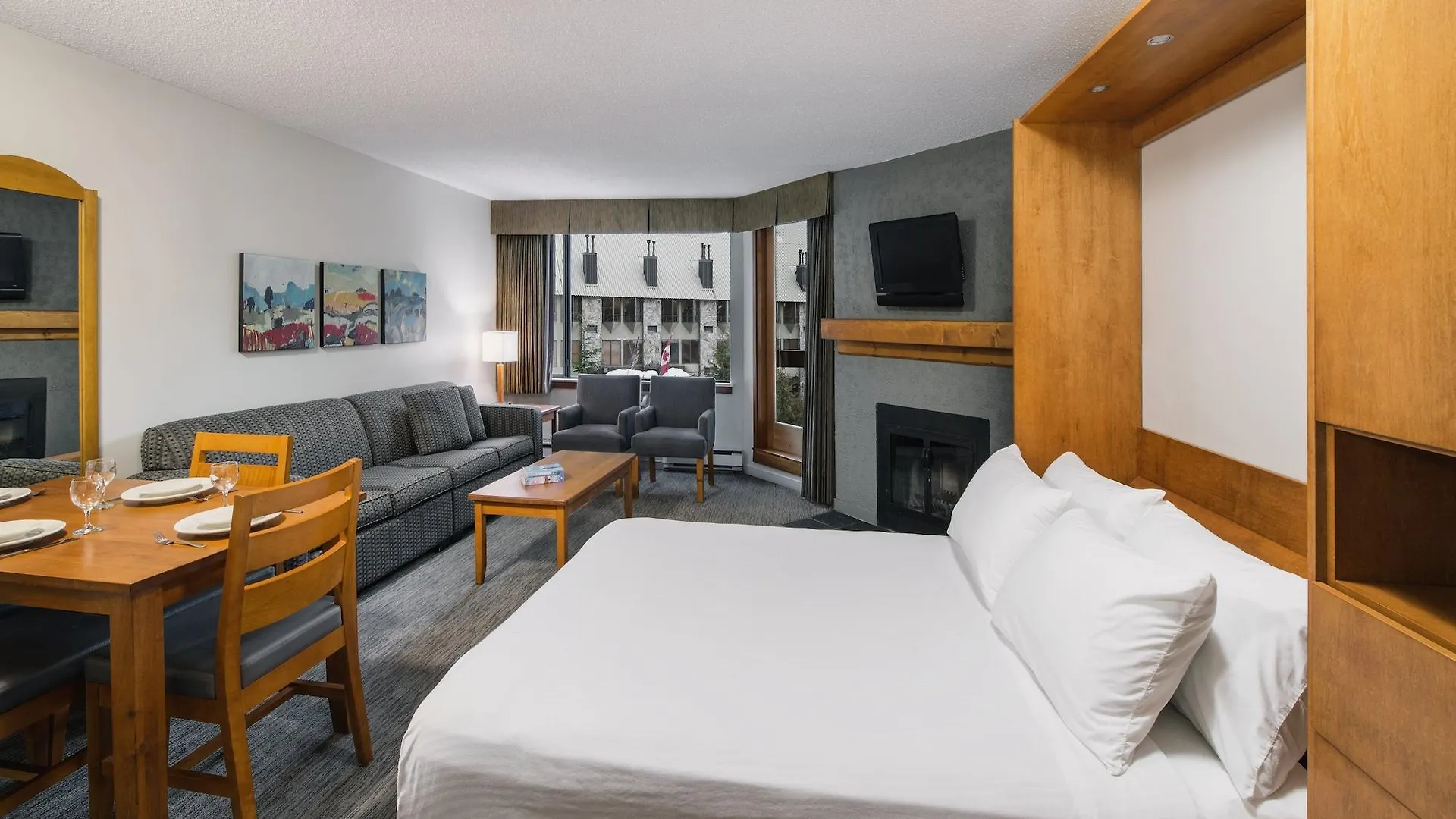 Whistler Village Inn & Suites Hotel