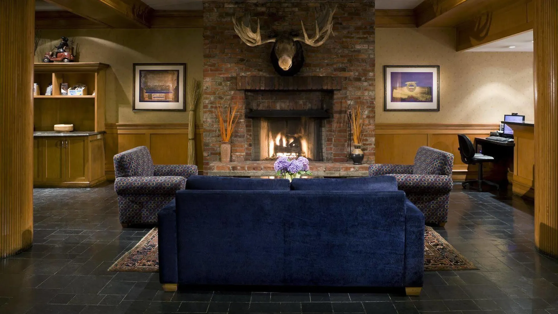 Whistler Village Inn & Suites