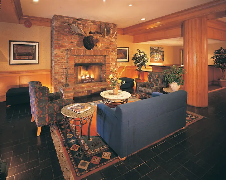 Whistler Village Inn & Suites Hotel