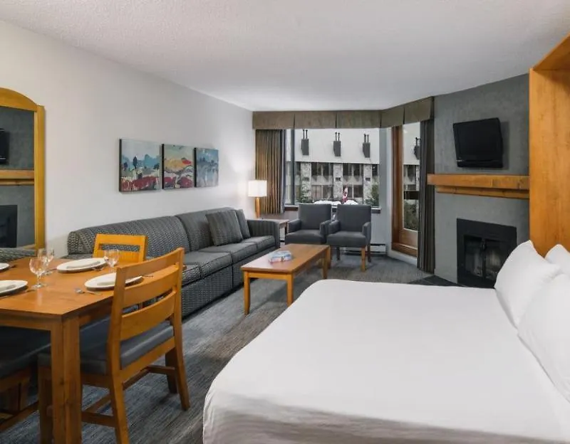 Hotel Whistler Village Inn & Suites