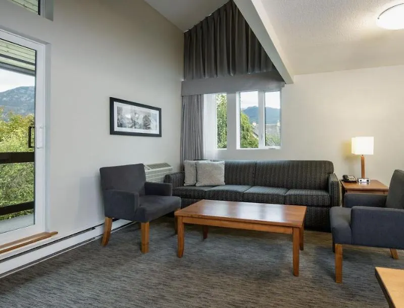 Whistler Village Inn & Suites