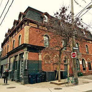https://the-parkdale-hostellerie.niagara-fallshotels.com