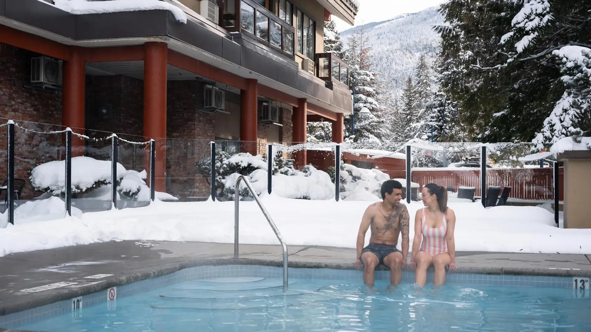 *** Hotel Whistler Village Inn & Suites Canada